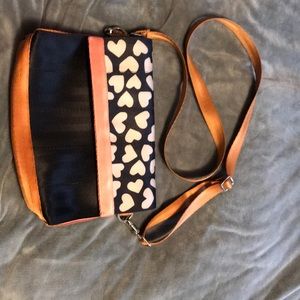 Harvey's Seatbelt Bag- Heart of Gold Purse